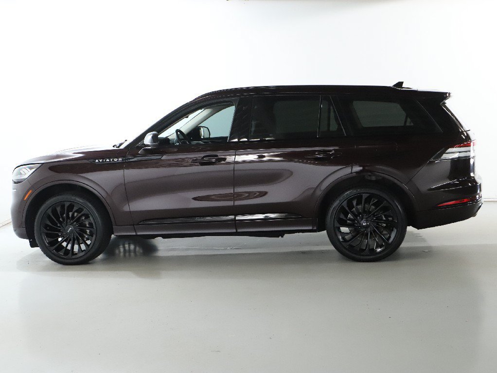 Used 2024 Lincoln Aviator Reserve w/ Equipment Group 201A AWD/4WD image 38