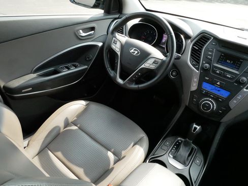 Used 2013 Hyundai Santa Fe Sport 2.0T AWD/4WD image 9