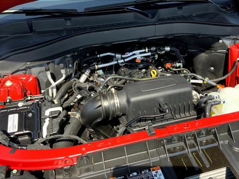 Used 2021 Ford Explorer XLT w/ Equipment Group 202A image 29