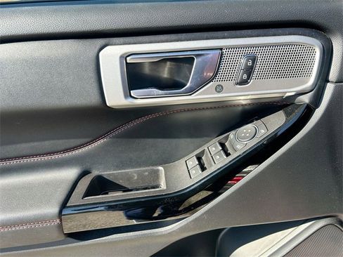 Used 2022 Ford Explorer ST-Line w/ Class IV Trailer Tow Package image 17