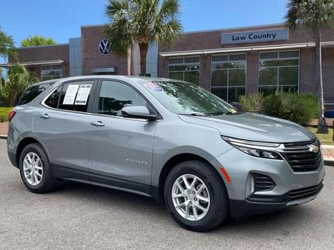 Used 2023 Chevrolet Equinox LT FWD image 1