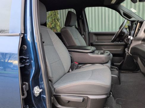 Used 2024 RAM 2500 Tradesman w/ Chrome Appearance Group image 20