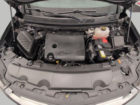 Used 2023 Chevrolet Traverse LT w/ LPO, Floor Liner Package AWD/4WD image 9