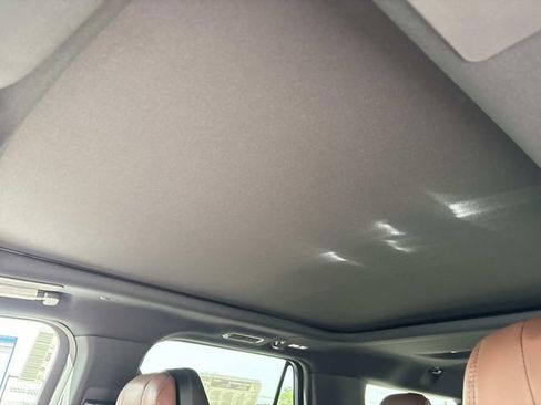 New 2026 Lincoln Navigator L Reserve AWD/4WD image 25