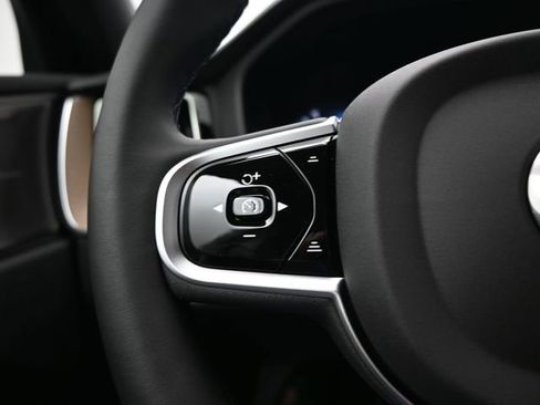 New 2026 Volvo XC60 B5 Plus w/ Protection Package Premier image 26