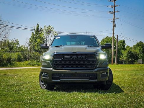 New 2026 RAM 1500 Express AWD/4WD image 10