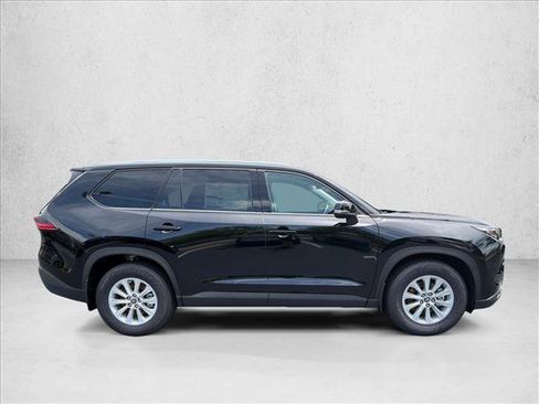 Used 2026 Toyota Grand Highlander AWD image 2