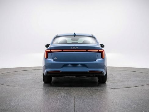 Used 2025 Kia K4 LXS image 7