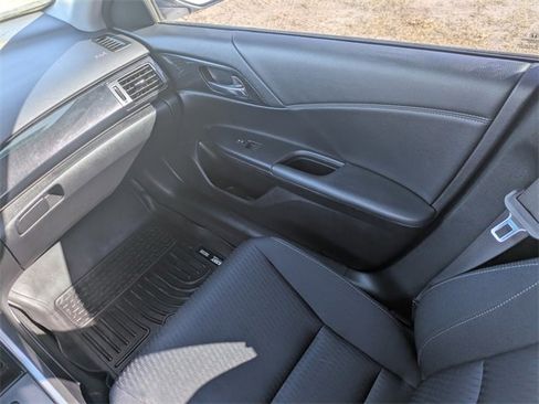 Used 2015 Honda Accord Sport image 16