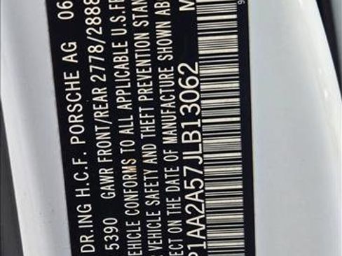 Used 2018 Porsche Macan image 21