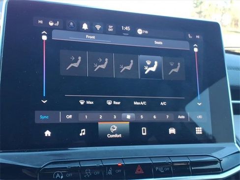 Used 2024 Jeep Compass Limited image 28