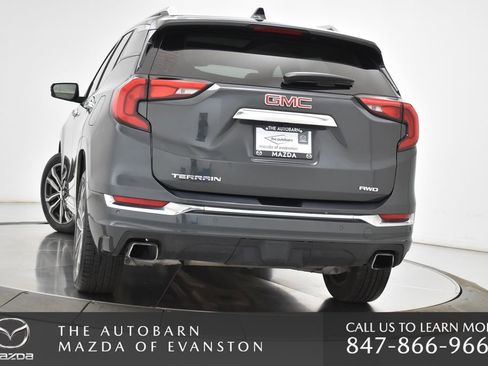 Used 2018 GMC Terrain Denali w/ Advanced Safety Package image 8