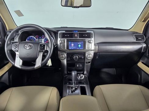 Used 2024 Toyota Camry SE image 26