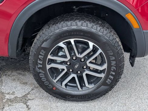 New 2026 Ford Ranger Lariat w/ FX4 Off-Road Package AWD/4WD image 17