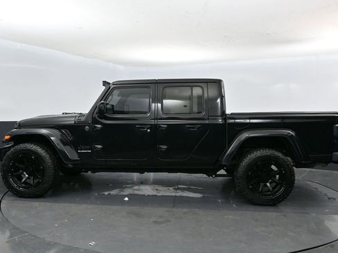 Used 2021 Jeep Gladiator Overland image 9