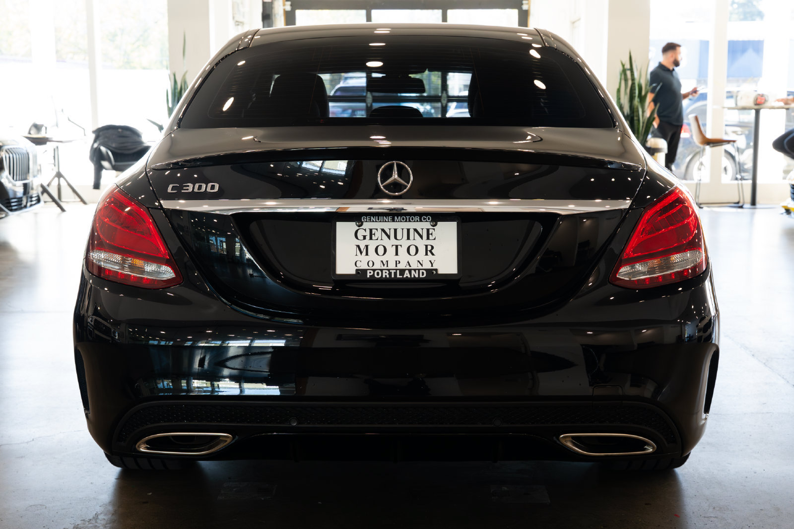 Used 2017 Mercedes-Benz C 300 Sedan image 5
