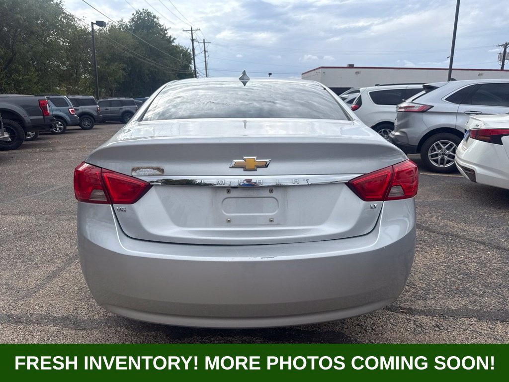 Used 2018 Chevrolet Impala LT FWD image 3