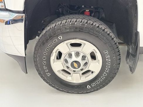 Used 2017 Chevrolet Silverado 2500 LT w/ LT Convenience Package AWD/4WD image 23