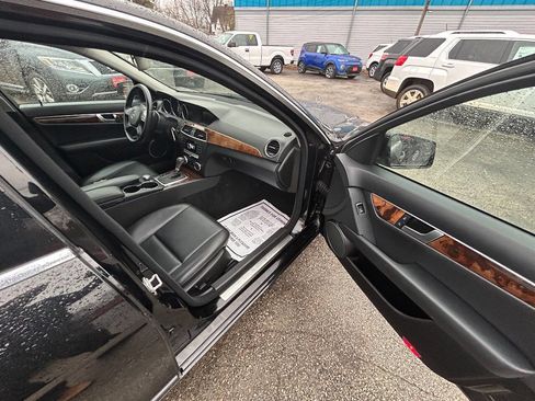 Used 2012 Mercedes-Benz C 300 4MATIC Sedan image 9