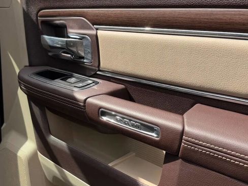 Used 2015 RAM 3500 Laramie image 27