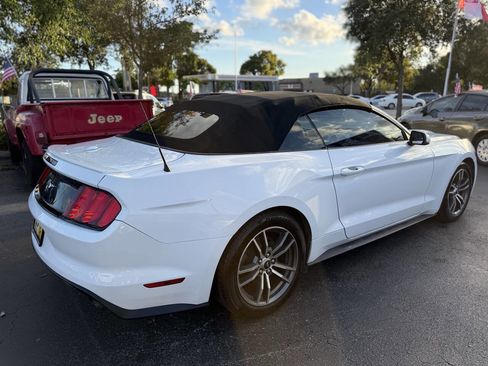 Used 2016 Ford Mustang Premium image 21