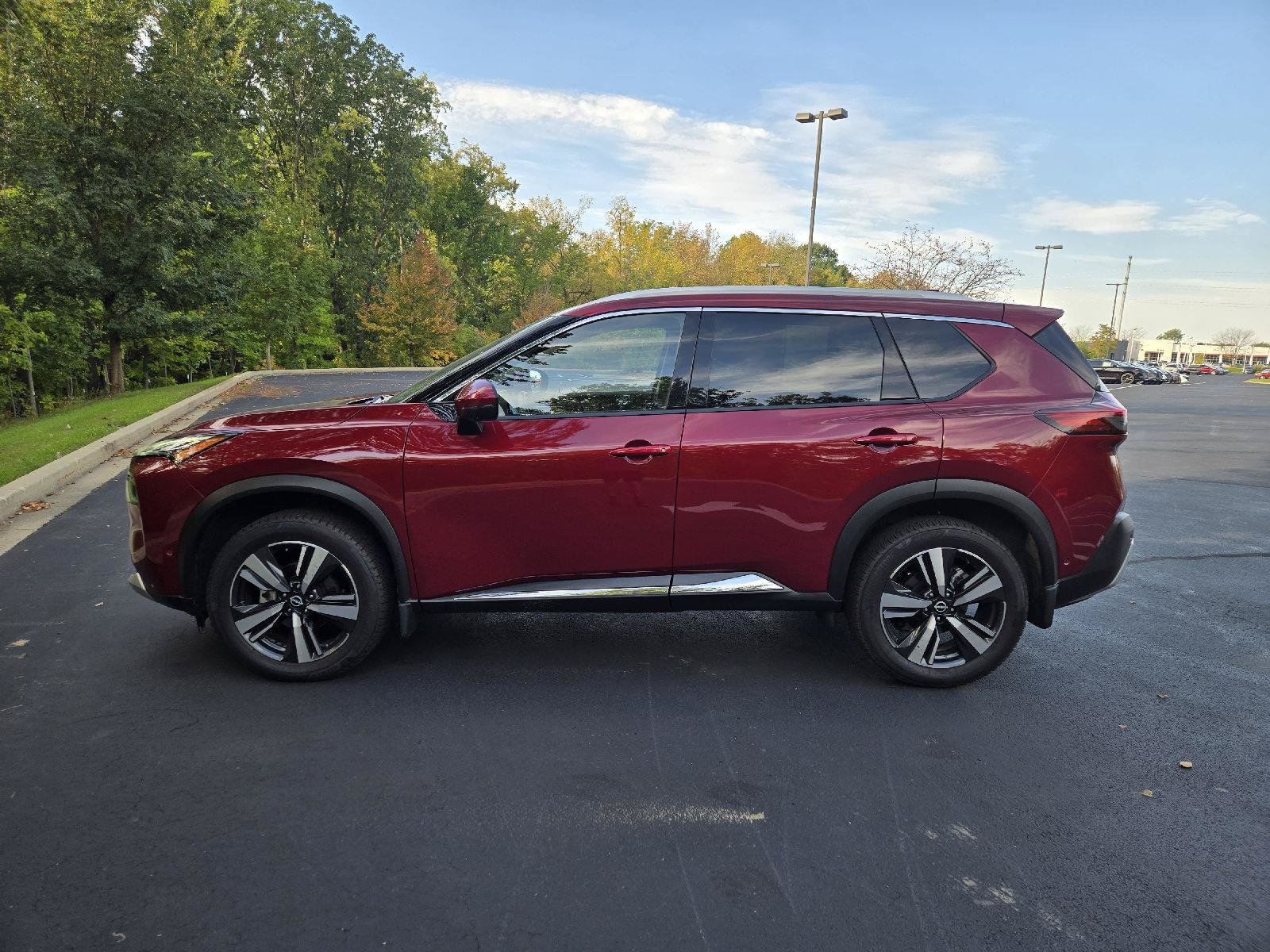 Used 2023 Nissan Rogue Platinum AWD/4WD image 5
