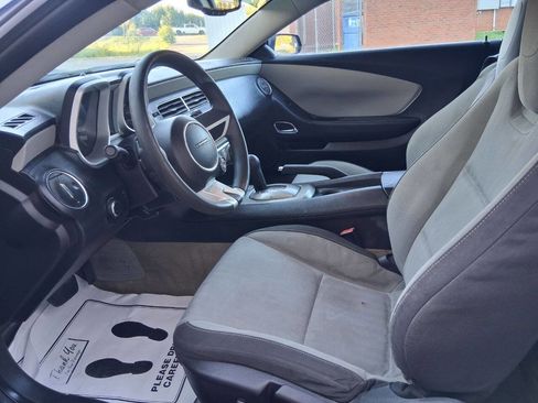 Used 2011 Chevrolet Camaro LS RWD image 10