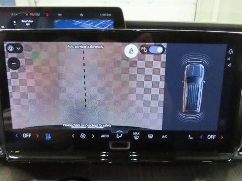 Used 2025 Ford Expedition Max Platinum w/ Platinum Ultimate Package image 22