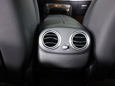 Used 2022 Mercedes-Benz E 450 4MATIC Sedan image 39