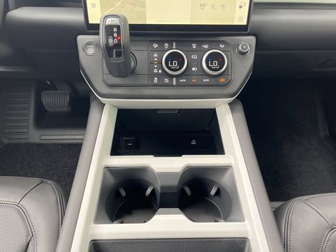 New 2026 Land Rover Defender 110 S AWD/4WD image 23