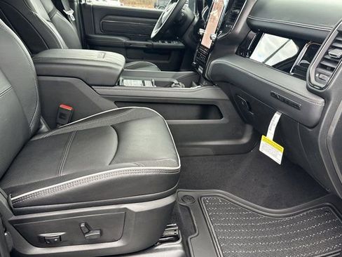 New 2026 RAM 2500 Limited image 16