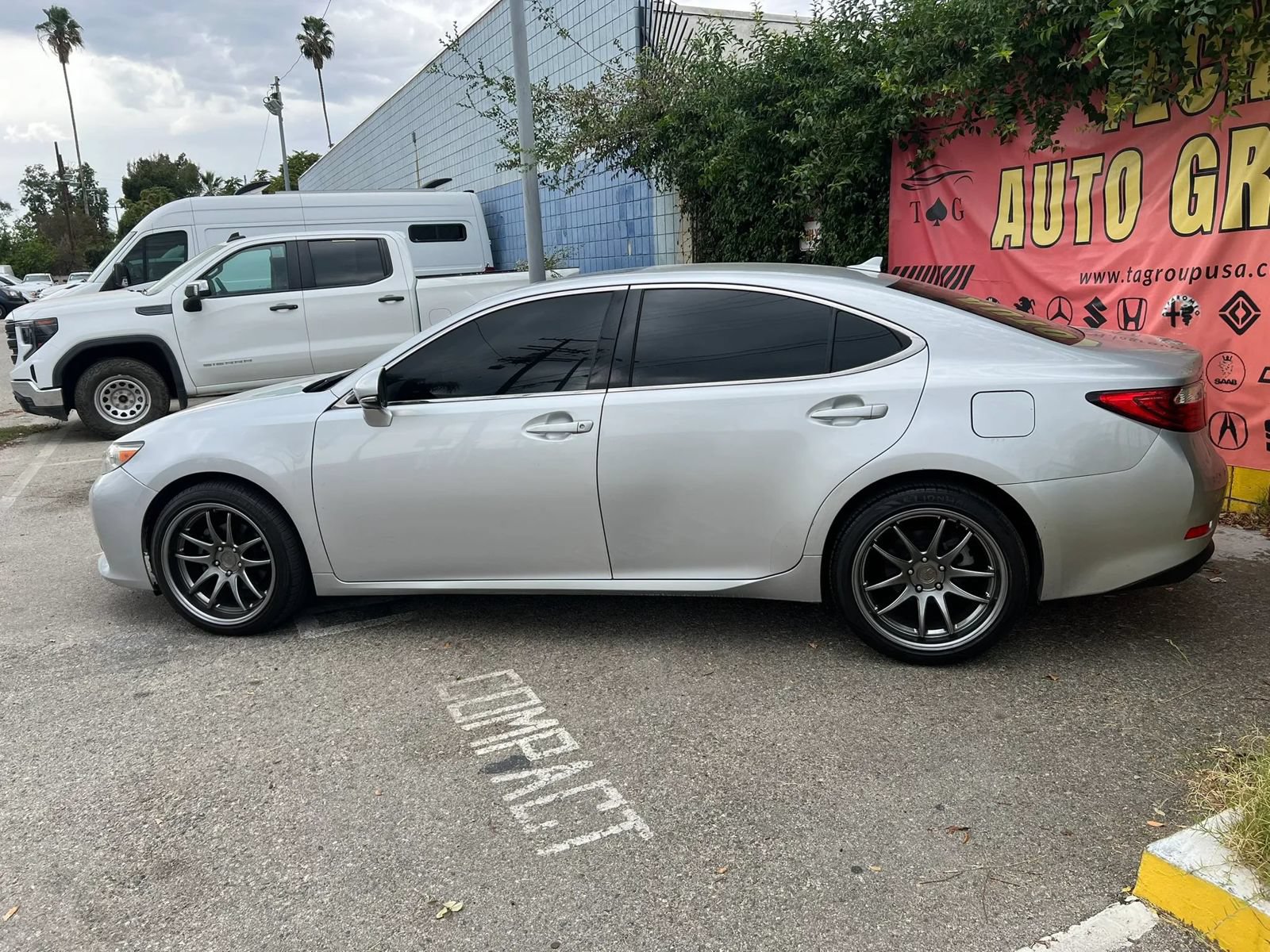 Used 2013 Lexus ES 350 w/ Luxury Pkg FWD image 7