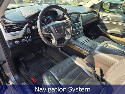 Used 2018 GMC Yukon Denali w/ Denali Ultimate Package AWD/4WD image 2