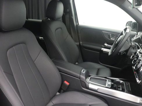 Certified 2026 Mercedes-Benz GLB 250 image 29