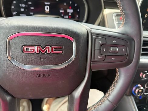 Used 2023 GMC Yukon AT4 w/ Technology Package AWD/4WD image 14