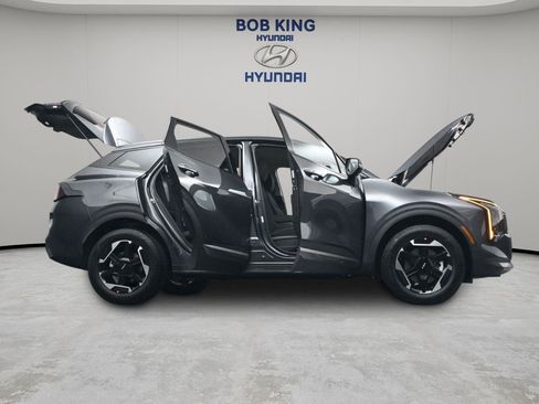 New 2026 Kia Sportage S AWD/4WD image 32