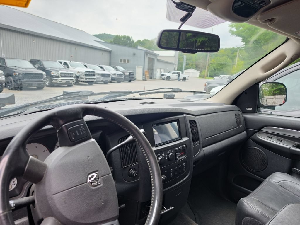 Used 2004 Dodge Ram 2500 Truck SLT w/ Trailer Tow Group AWD/4WD image 3
