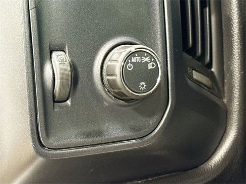 Used 2016 Chevrolet Silverado 1500 W/T image 9