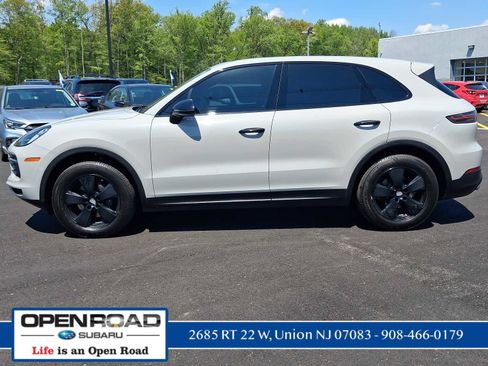 Used 2020 Porsche Cayenne AWD/4WD image 3