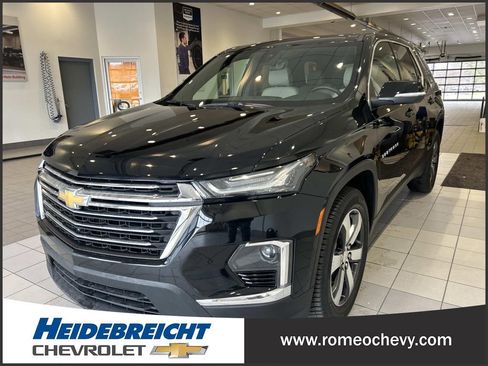Certified 2023 Chevrolet Traverse LT w/ LT Premium Package image 6