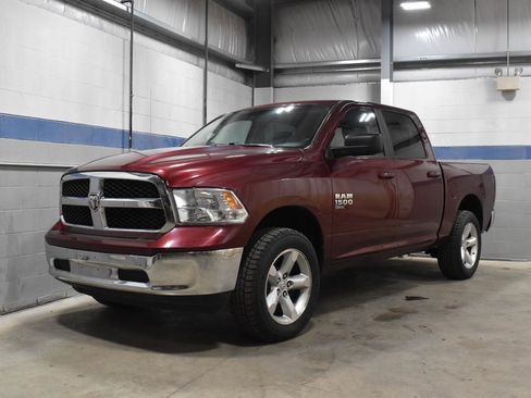 Used 2021 RAM 1500 Classic SLT AWD/4WD image 5