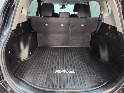 Used 2017 Toyota RAV4 LE w/ All Weather Liner Package AWD/4WD image 7
