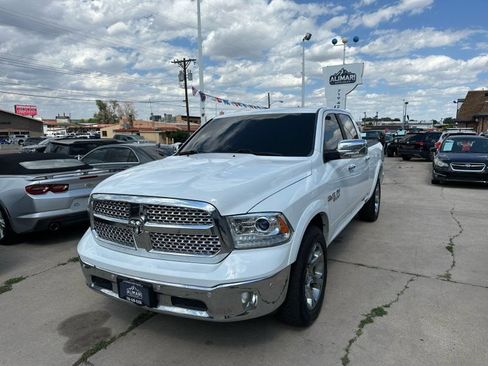 Used 2017 RAM 1500 Laramie w/ Convenience Group AWD/4WD image 3