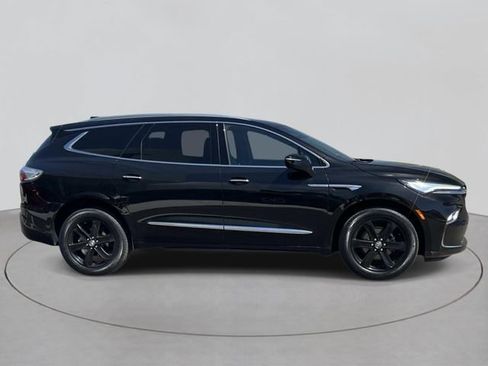 Used 2023 Buick Enclave Essence w/ Sport Touring Edition AWD/4WD image 5