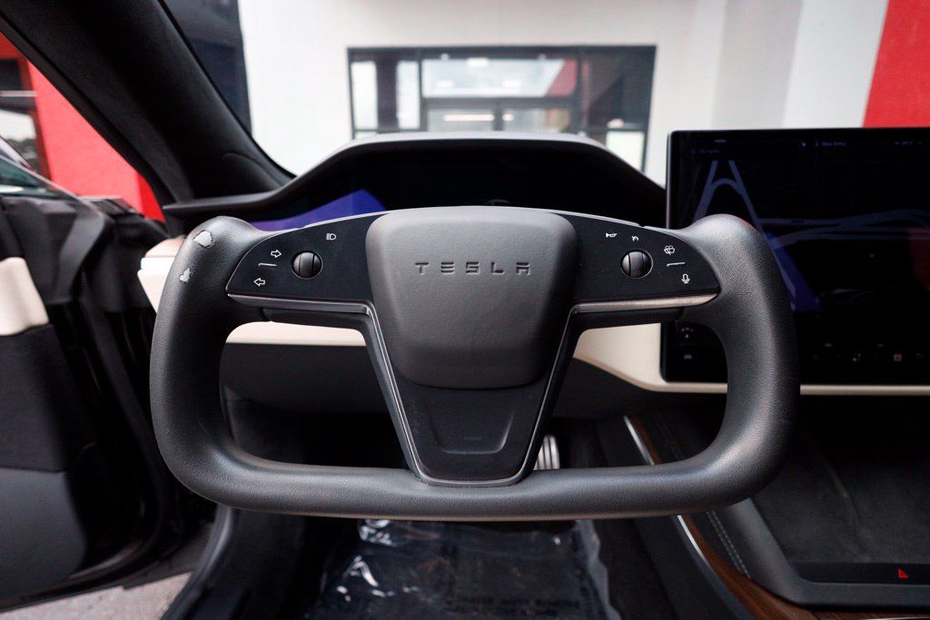 Used 2023 Tesla Model S AWD/4WD image 19