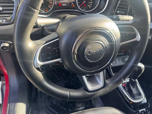 Used 2021 Jeep Compass Latitude FWD image 13