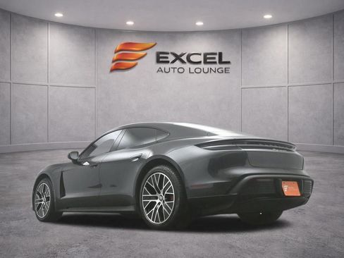Used 2022 Porsche Taycan 4S image 51
