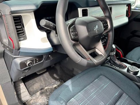 New 2026 Ford Bronco Heritage Edition AWD/4WD image 12