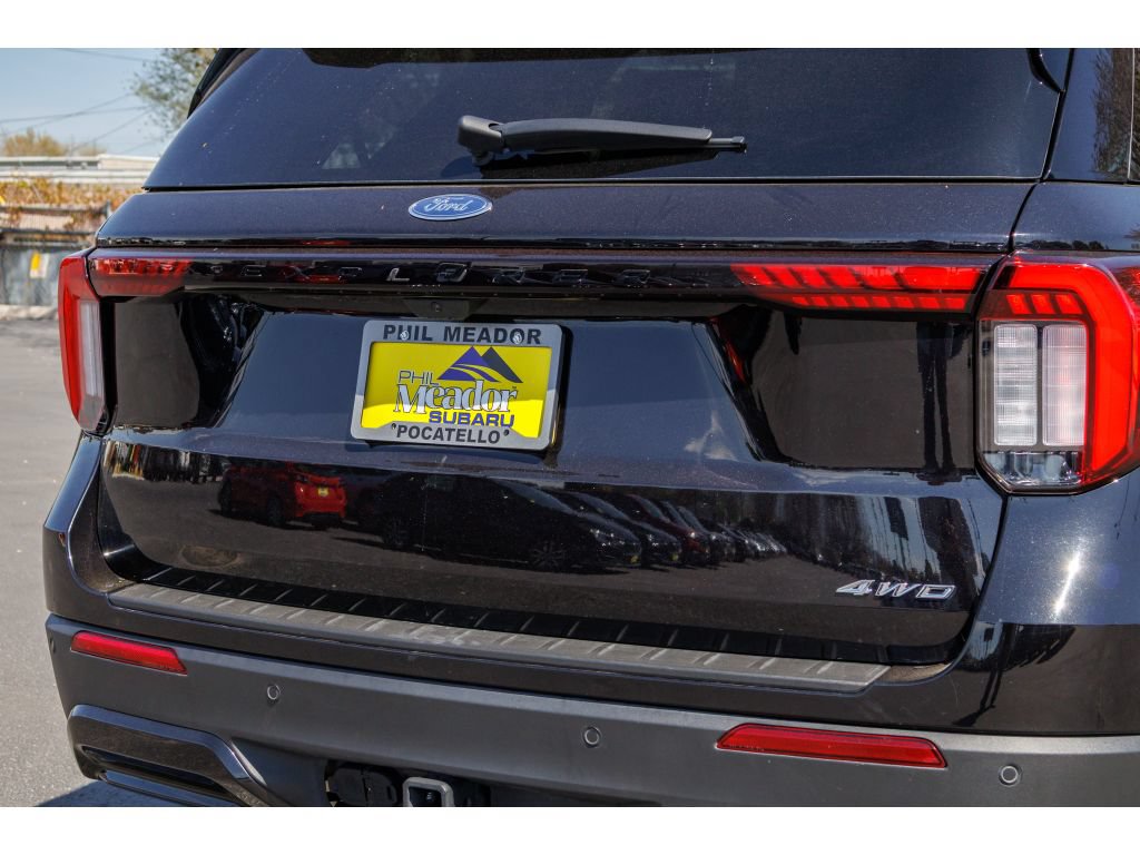 Used 2025 Ford Explorer ST-Line AWD/4WD image 30