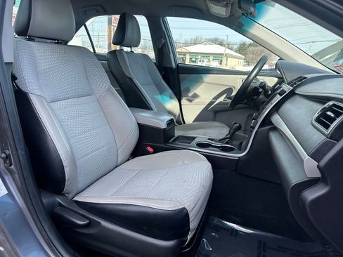 Used 2015 Toyota Camry SE image 24